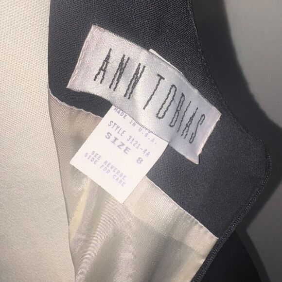 Ann Tobias Size8/Black-White Colorblock/Sleeveless Dress/Fitted Bodice/Back Slit - Picture 3 of 3